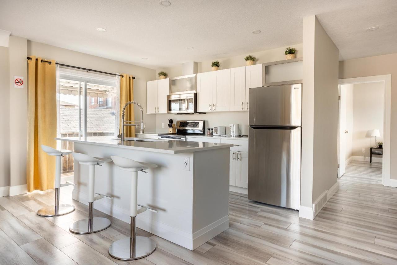 Entire 2 Bedroom Apartment Downtown - U3 Waterloo Eksteriør bilde