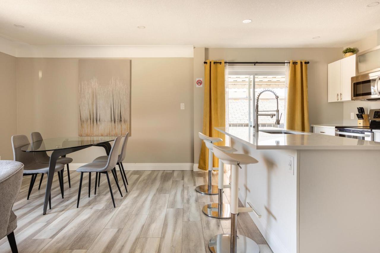 Entire 2 Bedroom Apartment Downtown - U3 Waterloo Eksteriør bilde