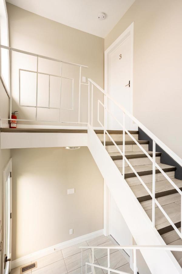 Entire 2 Bedroom Apartment Downtown - U3 Waterloo Eksteriør bilde